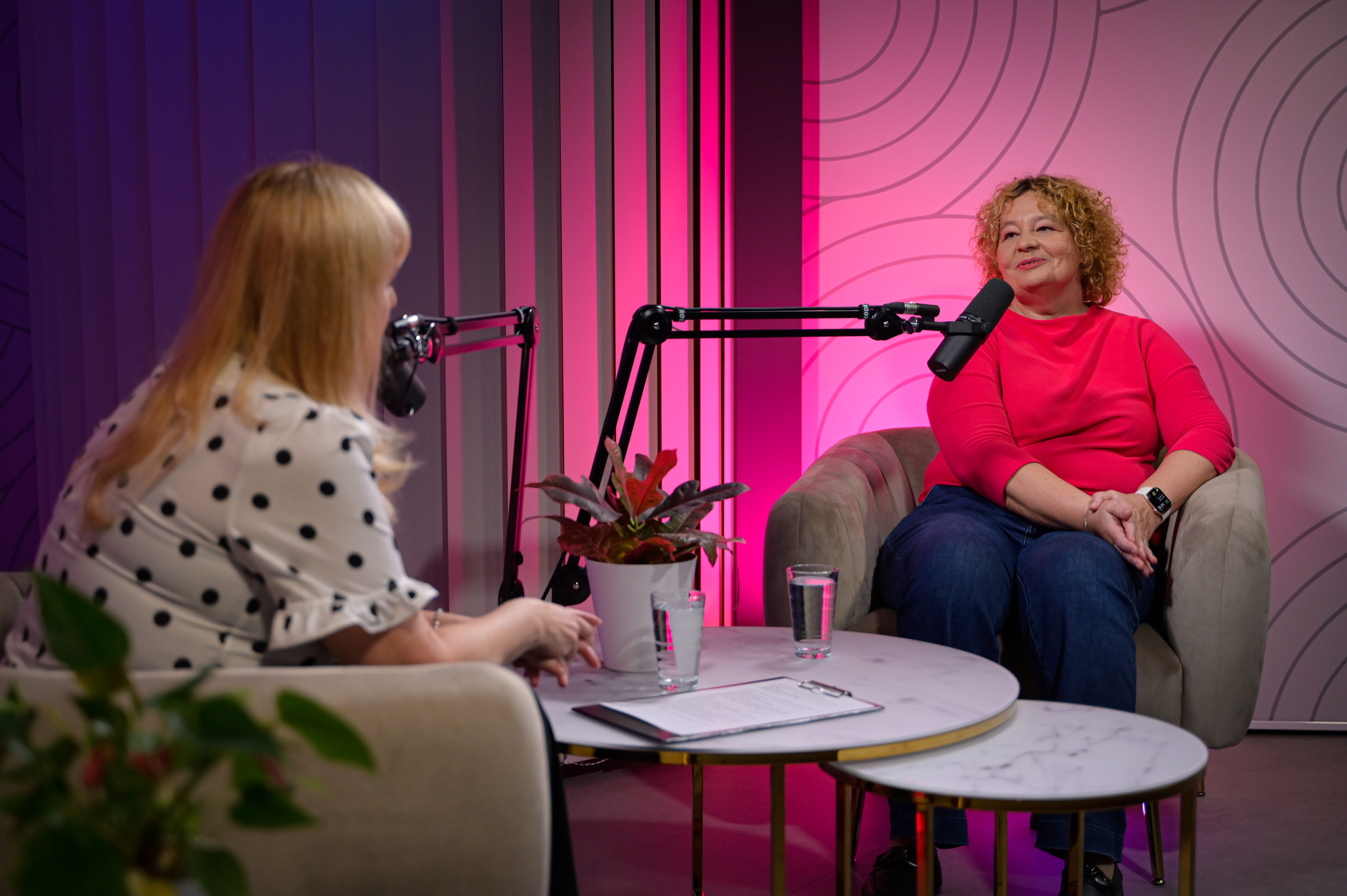 Mateja Logar, Alenka Kesar, podkast z Alenko Kesar