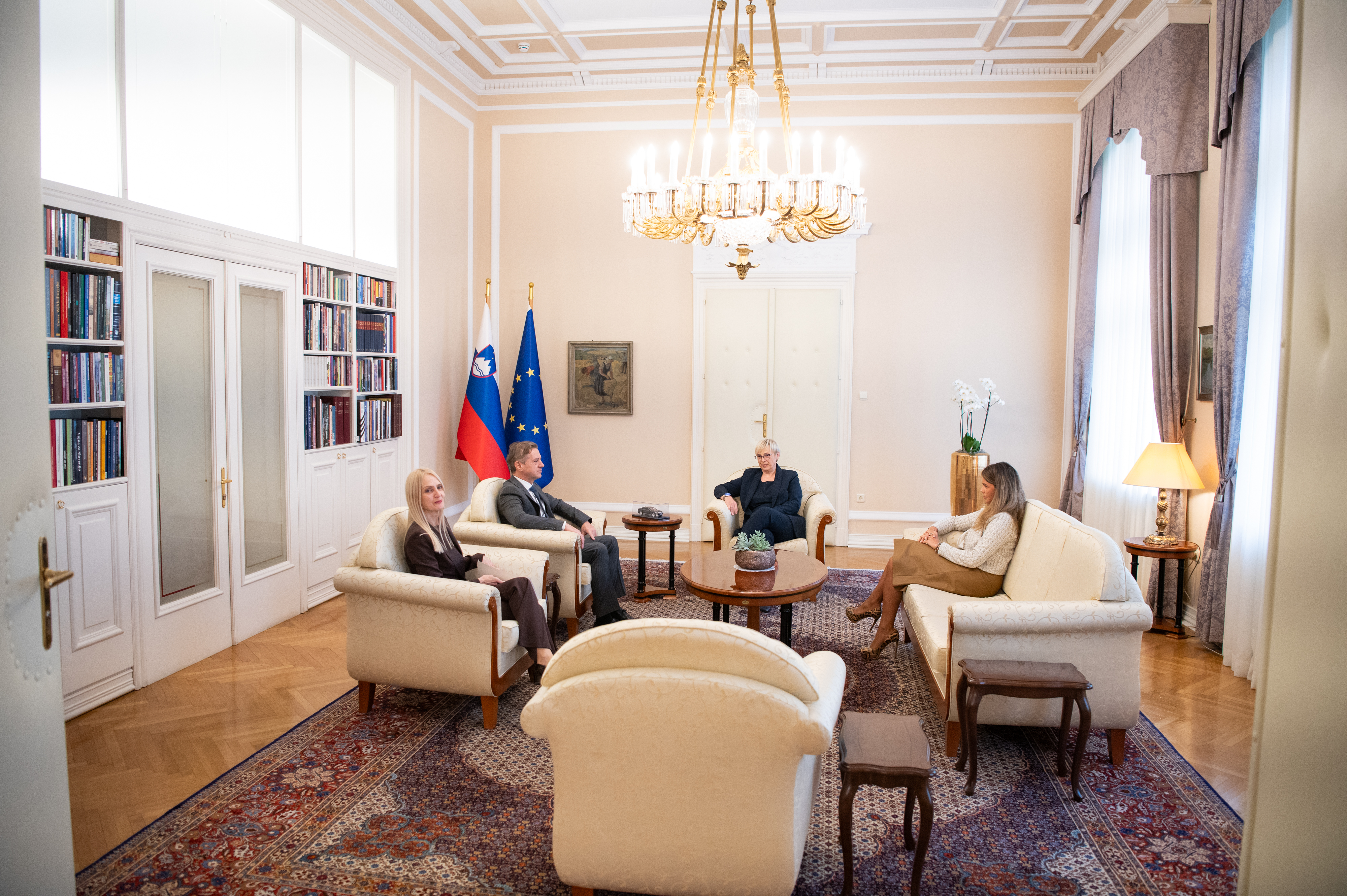 Sestanek predsednice republike in predsednika vlade